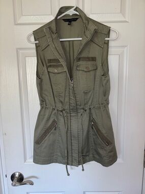 White House Black Market Olive Utility Vest with Zip Pockets 2000s